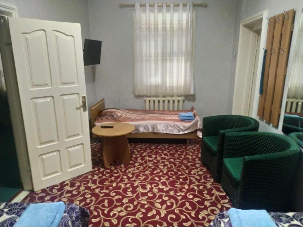Avesto Bed & Breakfast อูร์เกนช์ ภายนอก รูปภาพ